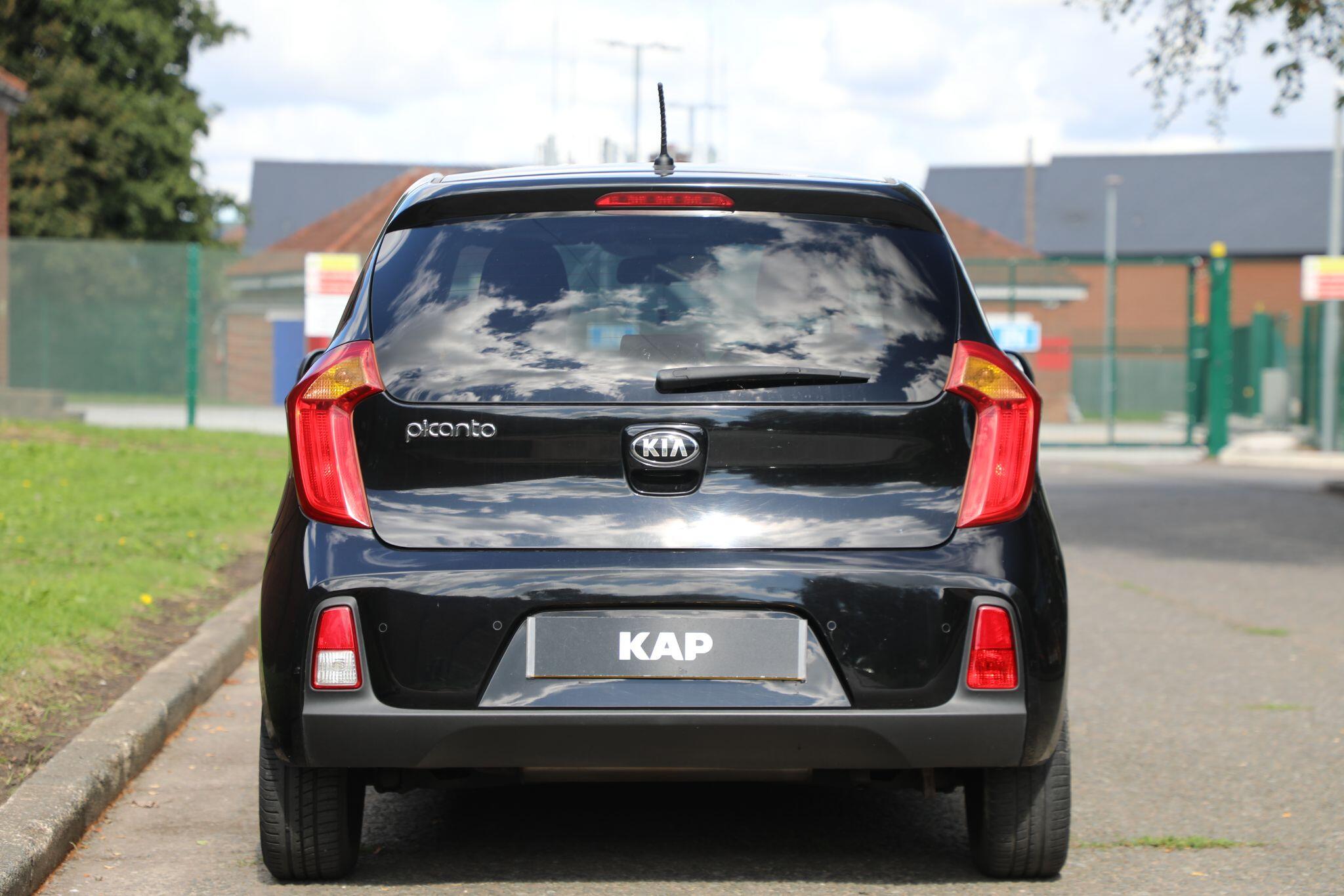 Large vehicle image